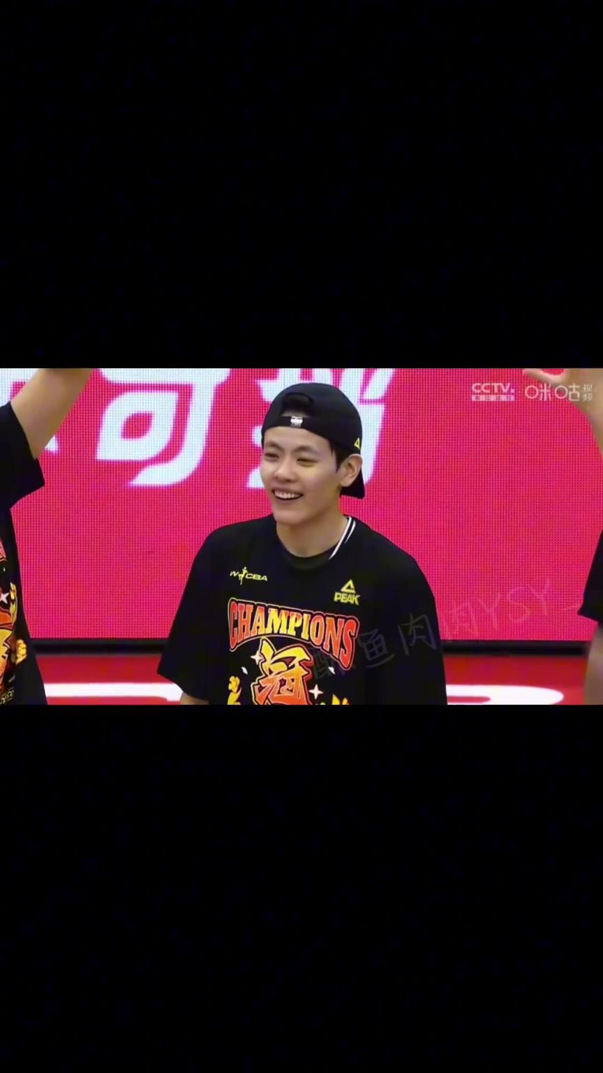 以小搏大以弱勝?gòu)?qiáng) ；從不被看好，到站到最高的領(lǐng)獎(jiǎng)臺(tái)...